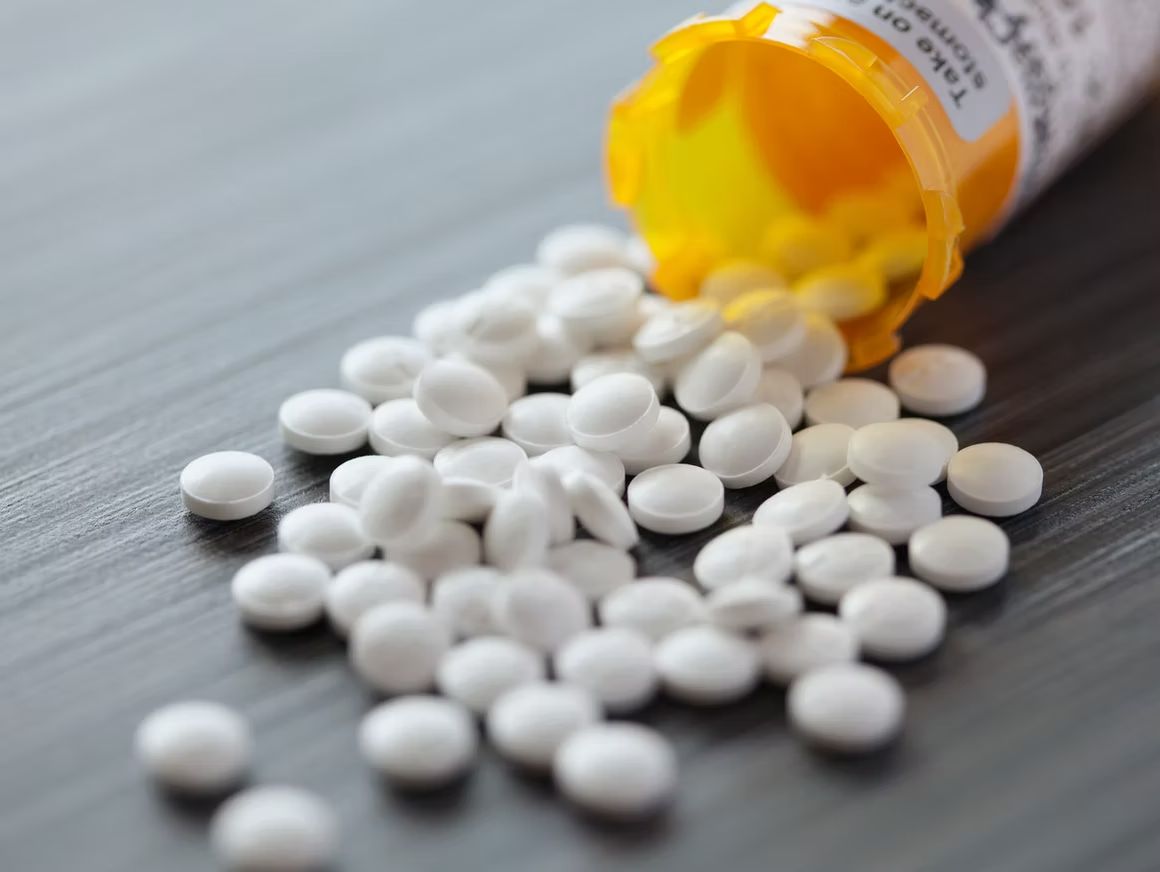 AI screening for opioid use disorder is associated with fewer hospital readmissions